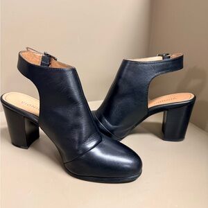 Vionic EUC Lacey Black Leather Women's Heeled Shoes Platform Sling back Bootie